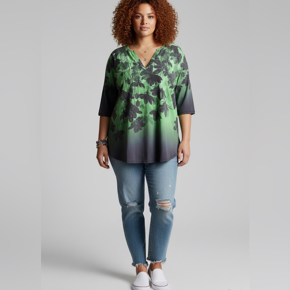 Floral Ombre V‑Neck Tunic in Green